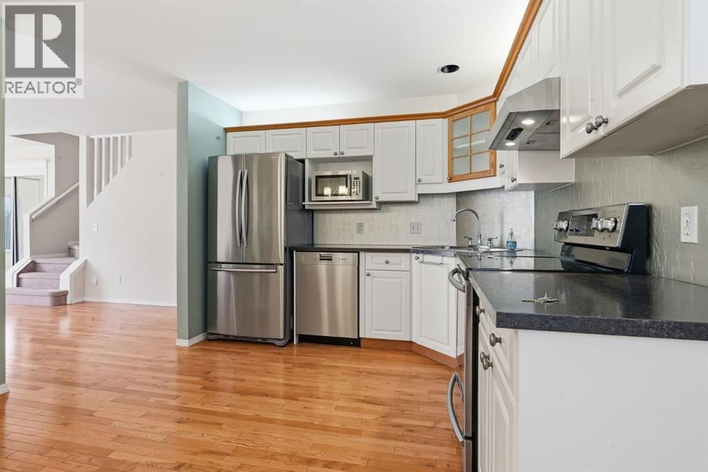 1925 35 Street property photo