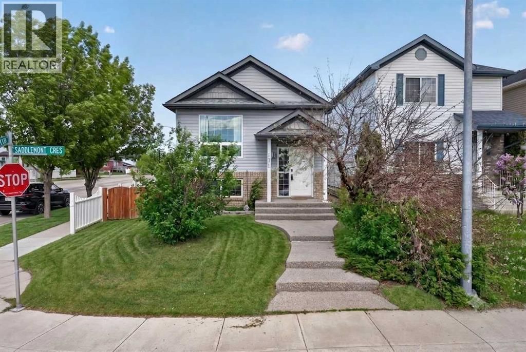 171 Saddlemont Crescent property photo