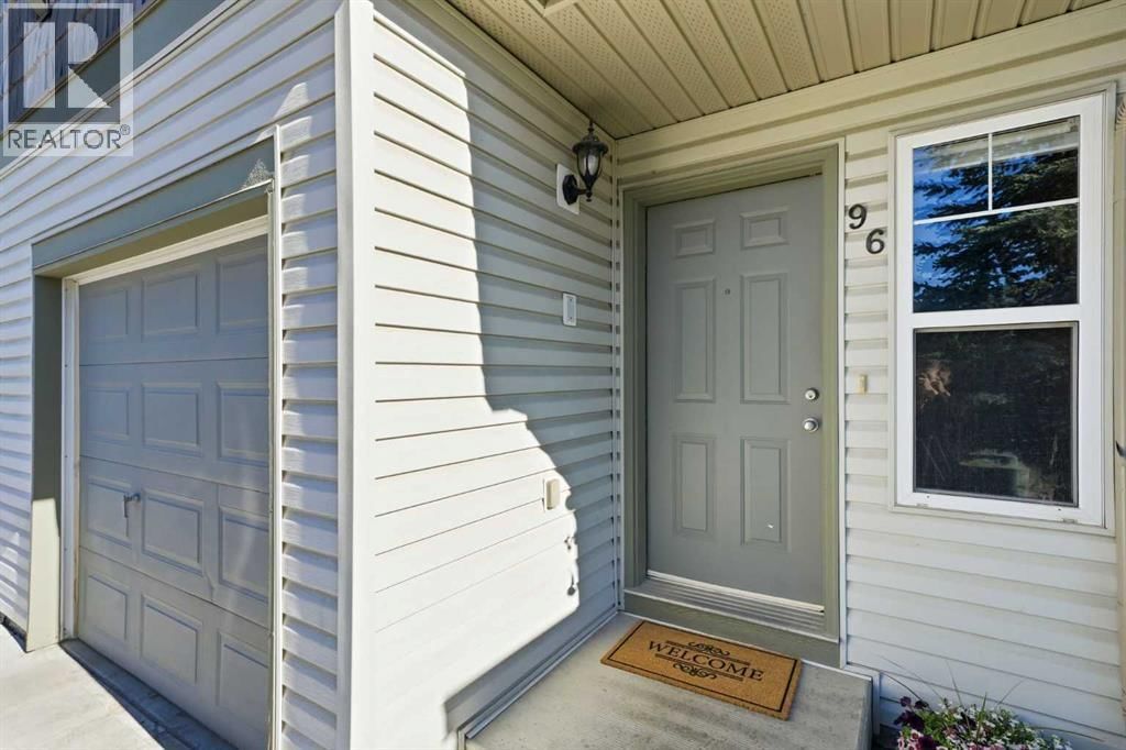 96 Eversyde Court property photo
