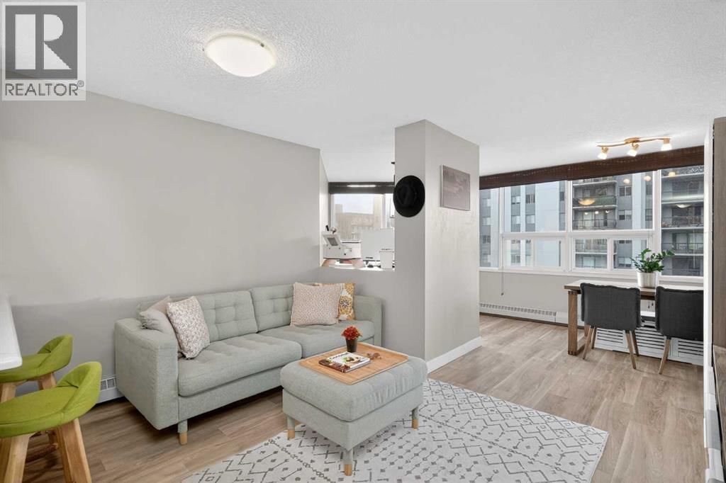 626 15 Avenue property photo