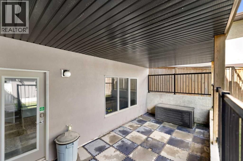 124 25 Avenue property photo