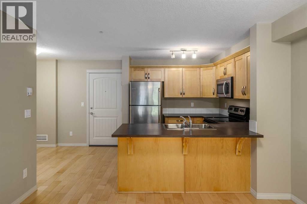 130 Panatella Street property photo
