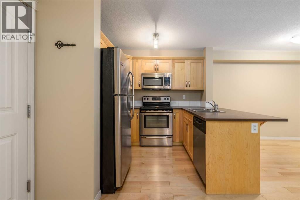 130 Panatella Street property photo