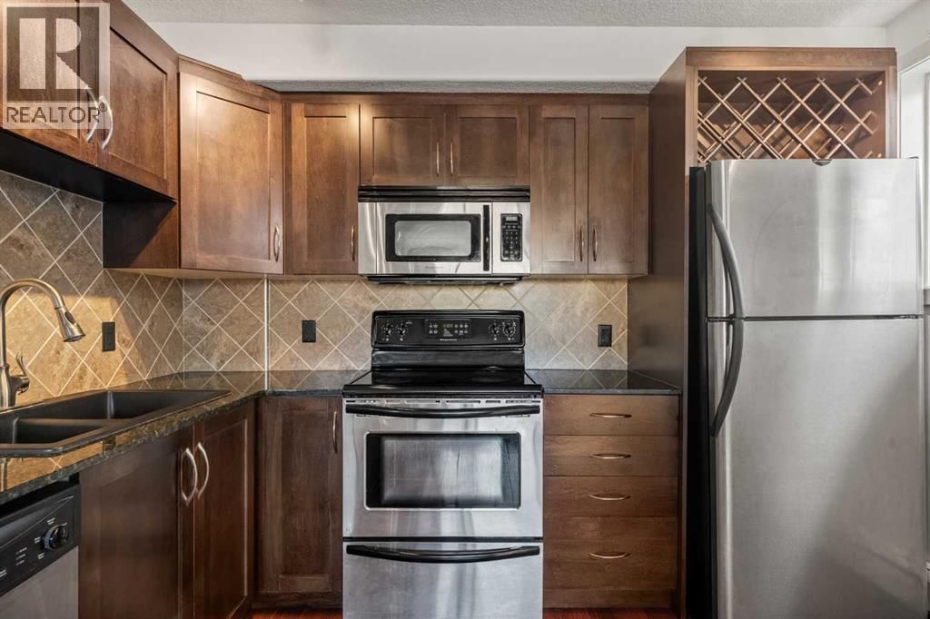 2906 17 Avenue property photo