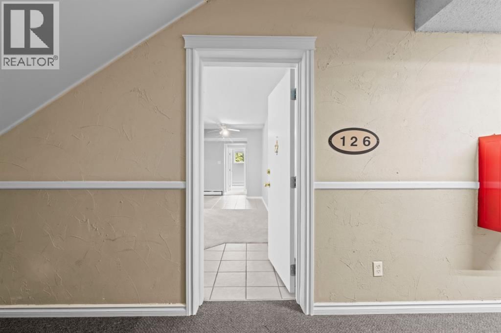 56 Hamlet Road property photo