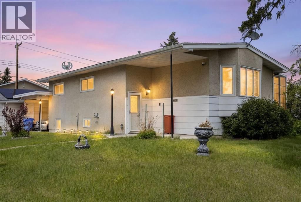 1016 Hunterdale Place property photo