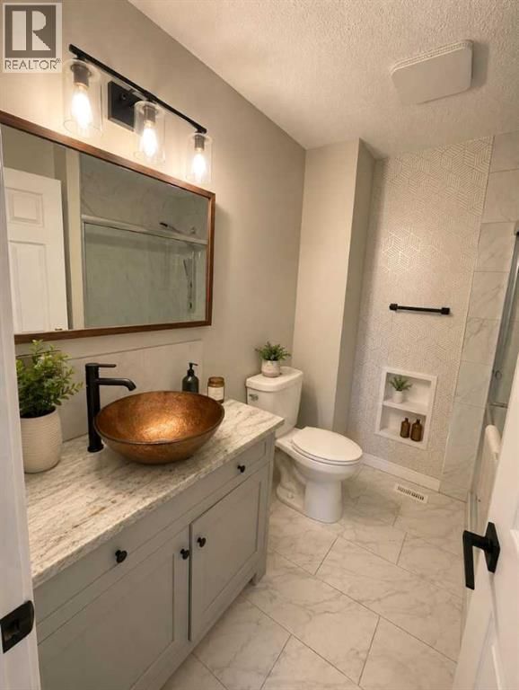 4004 14 Avenue property photo