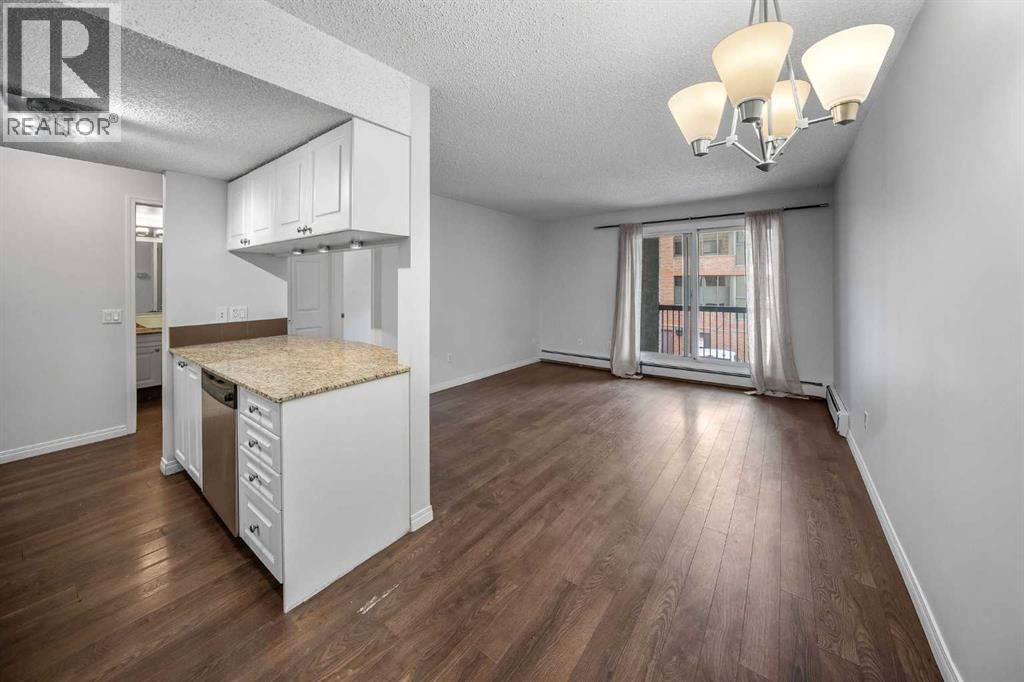 305 25 Avenue property photo