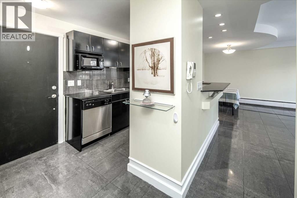 706 15 Avenue property photo