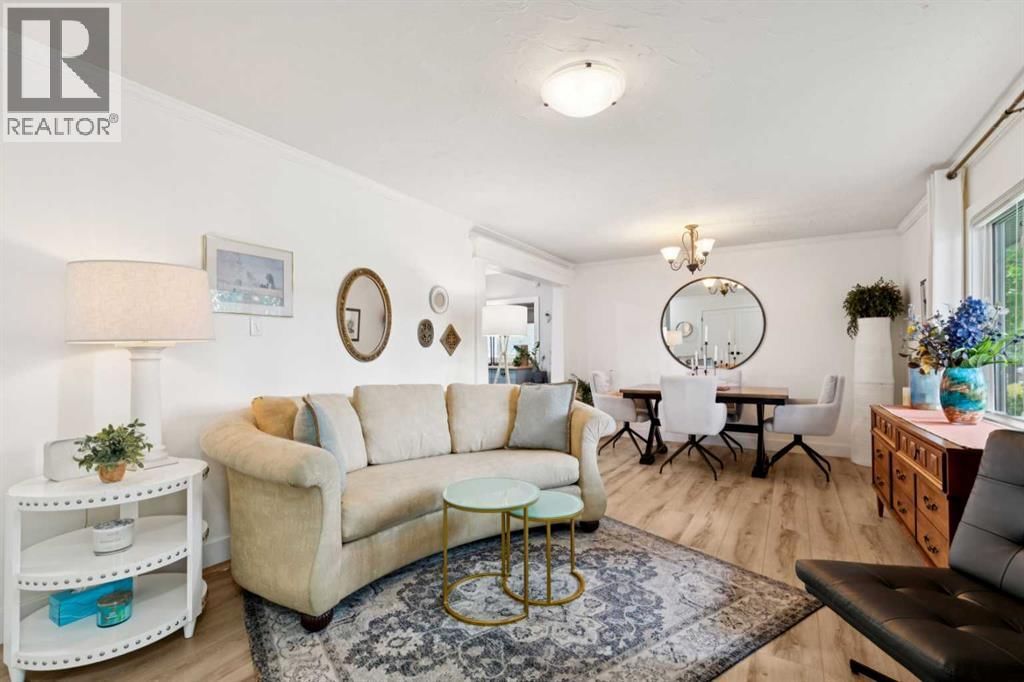 3016 29 Street property photo