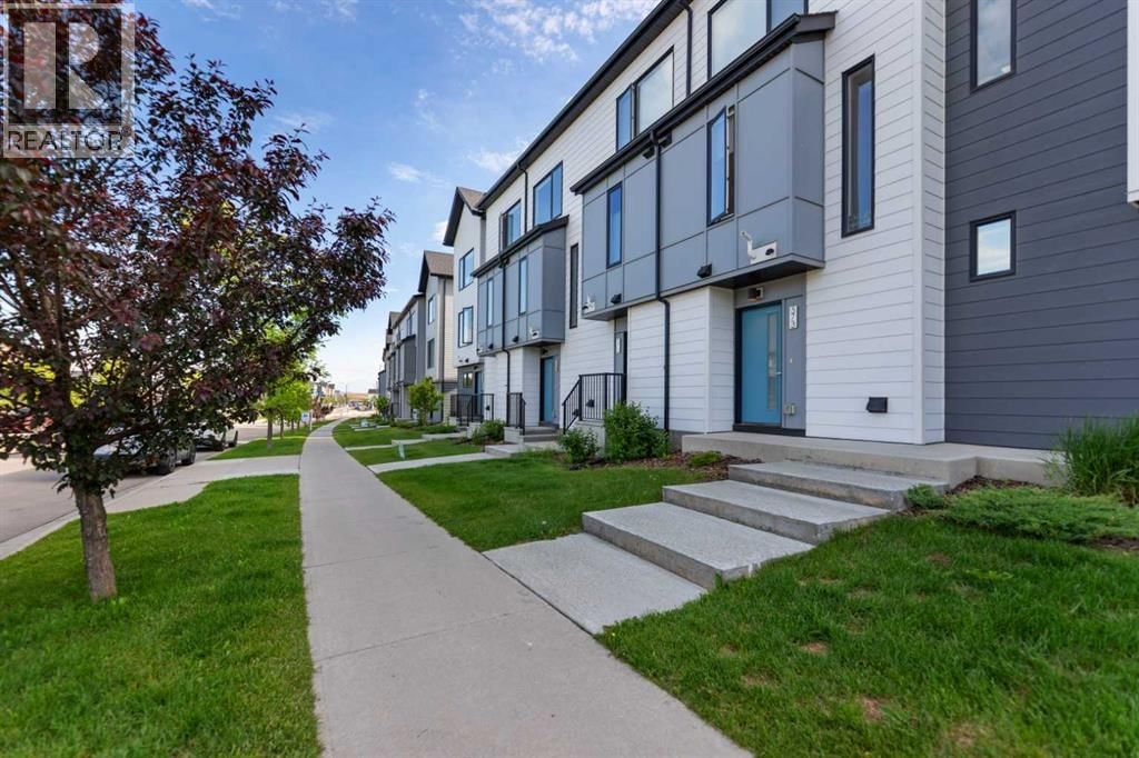 573 Evanston Link property photo