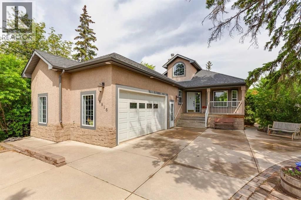 8816 48 Avenue property photo