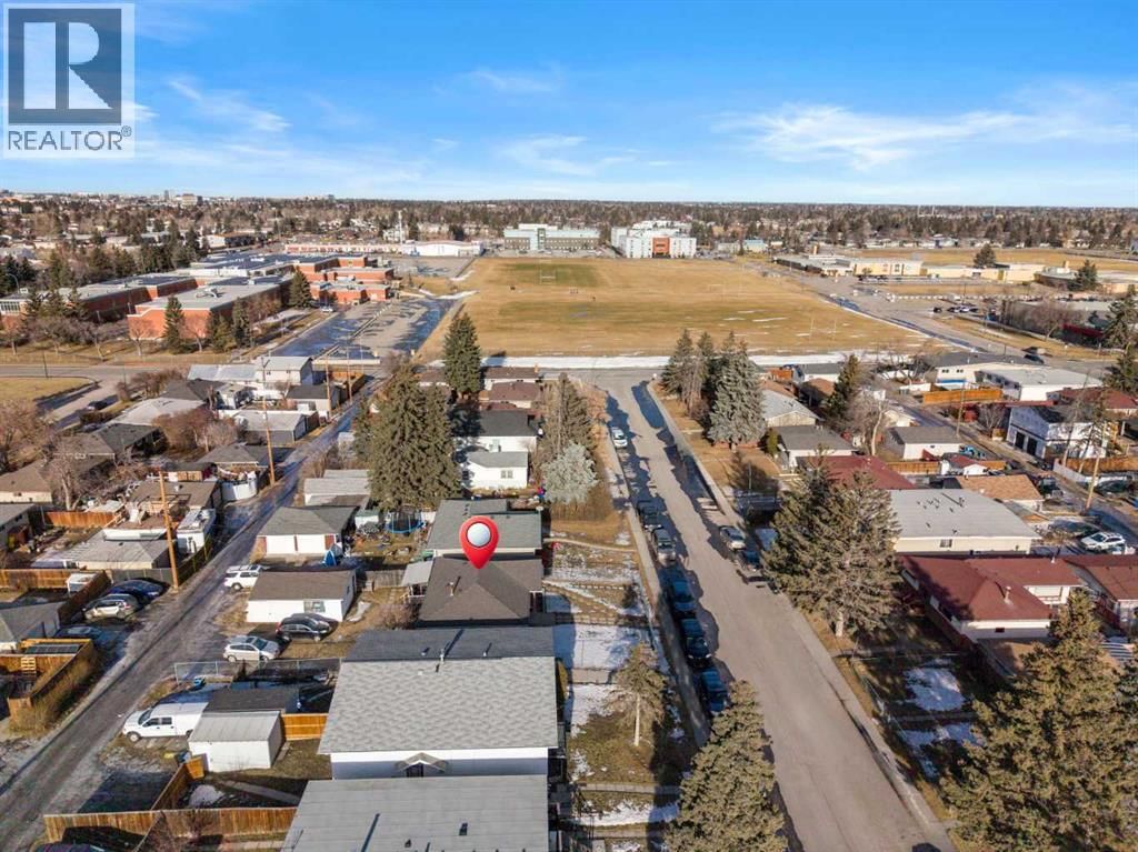 1527 46 Street property photo