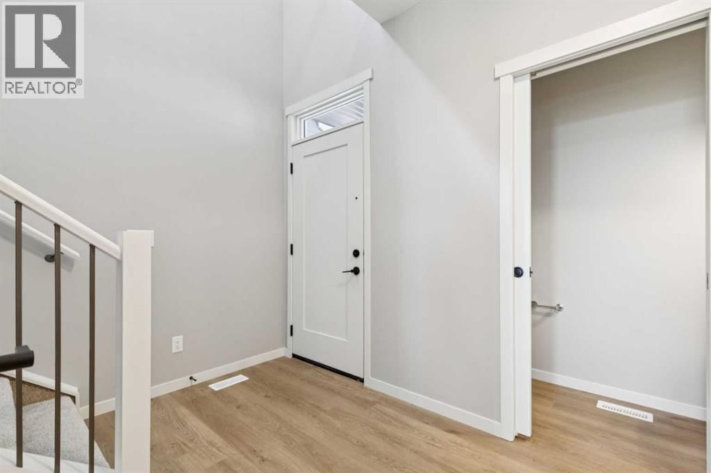 386 Hotchkiss Manor property photo