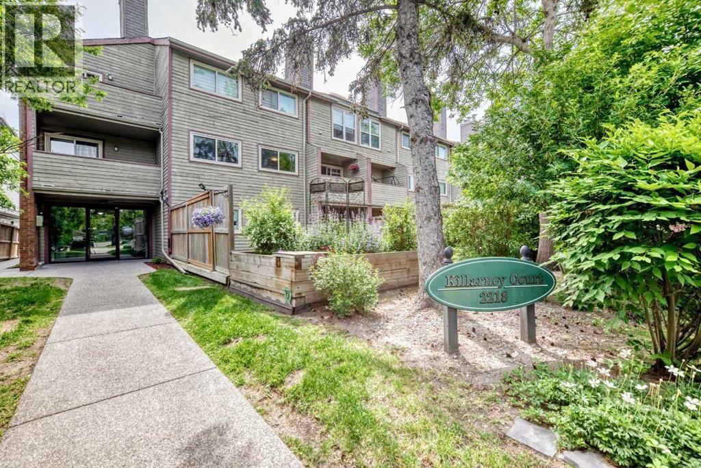 2218 30 Street property photo