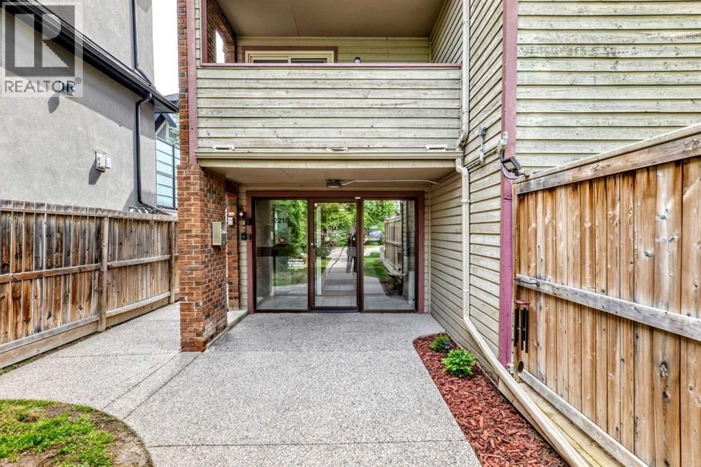 2218 30 Street property photo