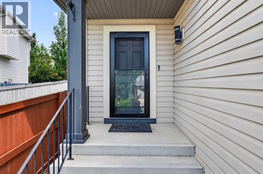 60 Tuscany Ridge Crescent property photo