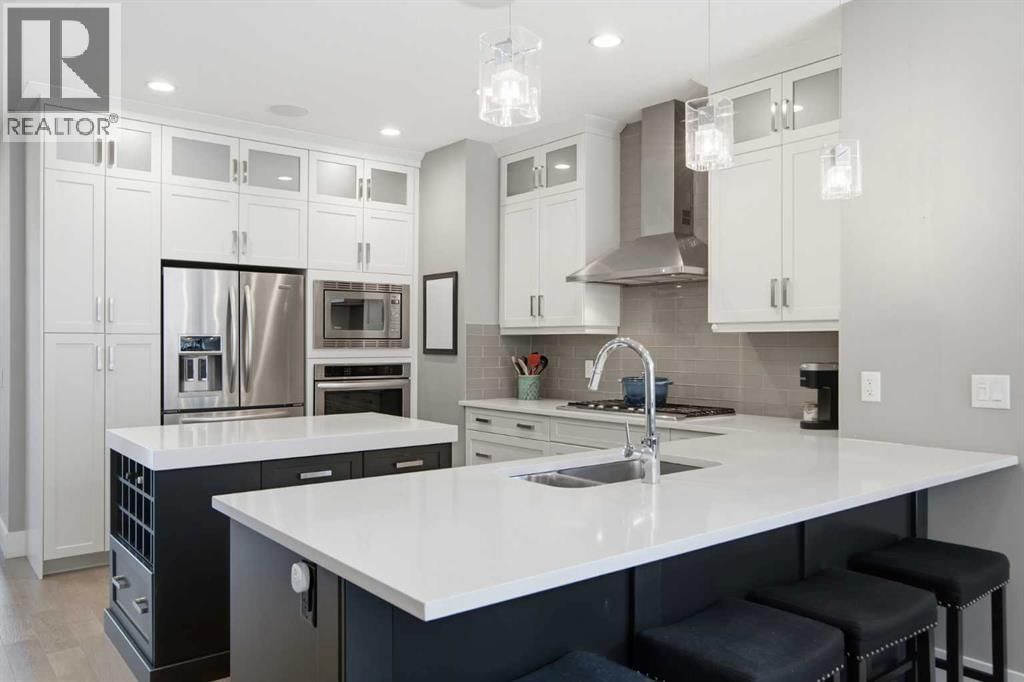 2827 40 Street property photo