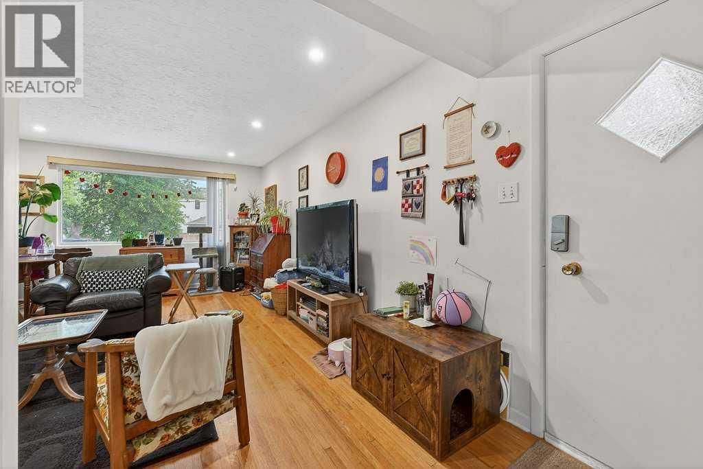 319 37 Street property photo