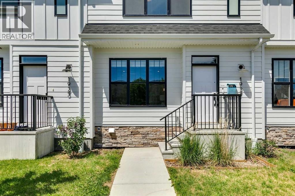 1927 42 Street property photo