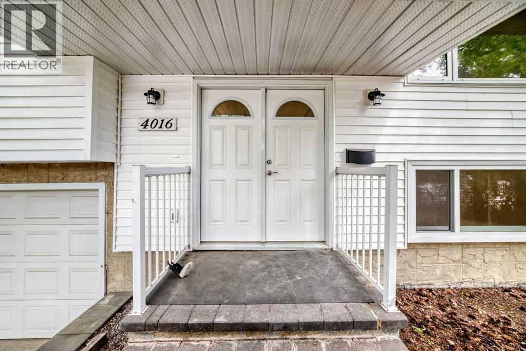 4016 37 Street property photo