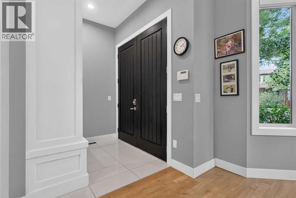 2219 2 Avenue property photo