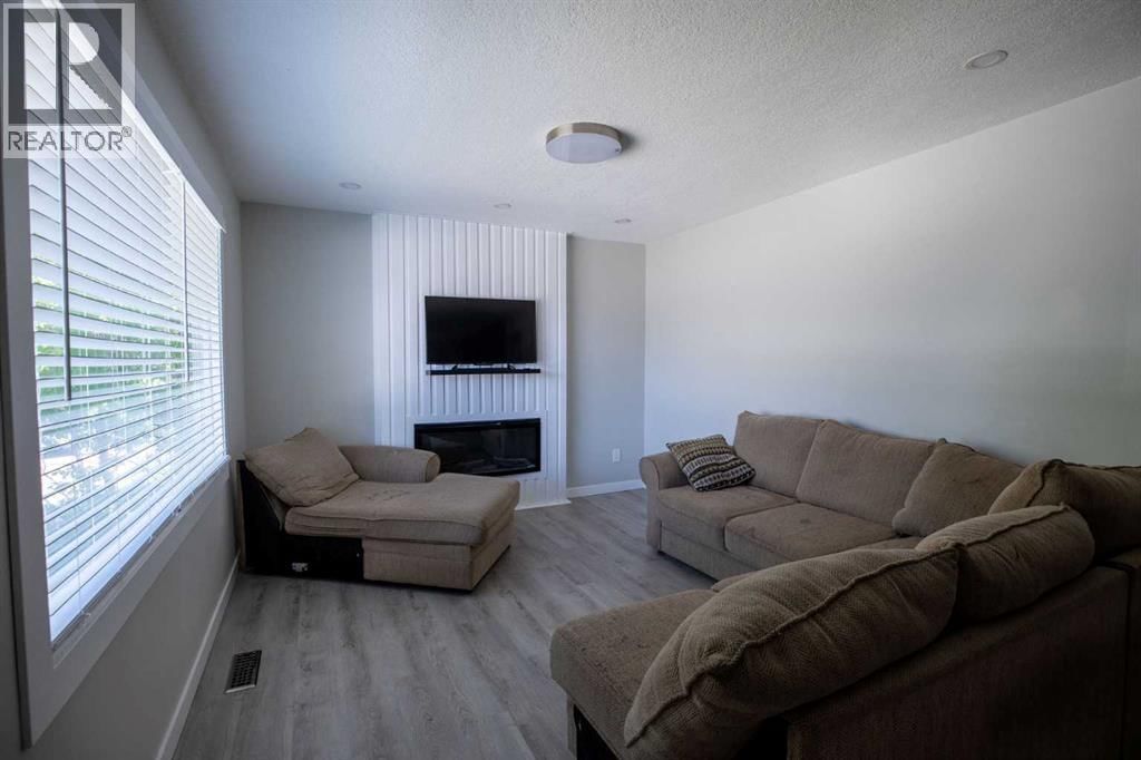 119 Maranda Close property photo