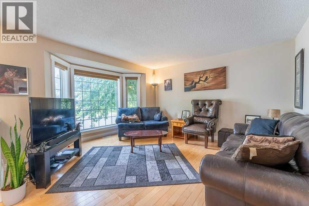 250 Mt Lorette Close property photo