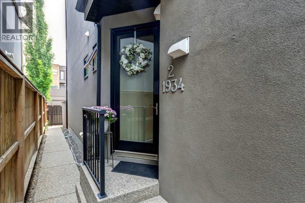 1934 36 Street property photo