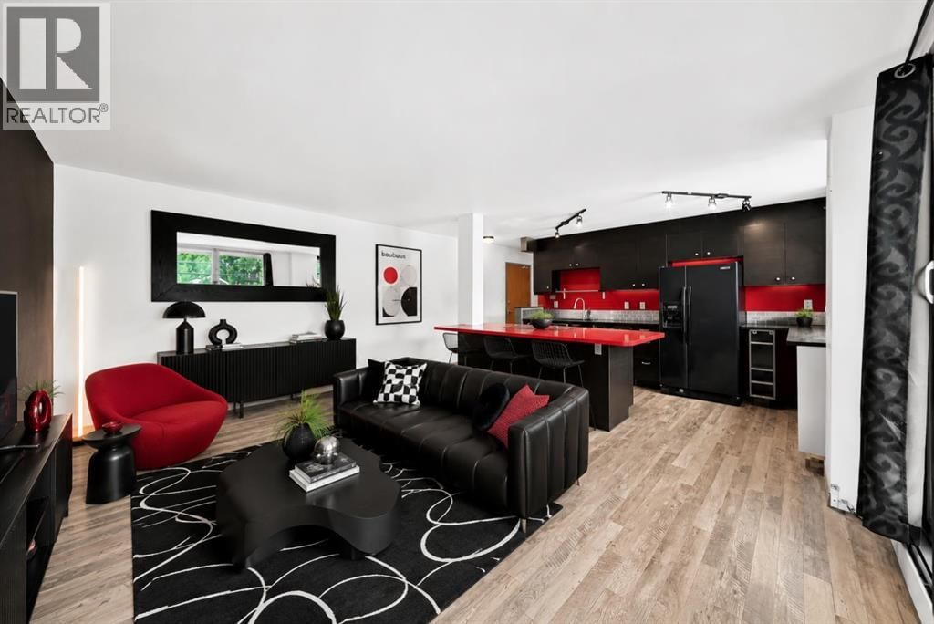 310 4 Avenue property photo