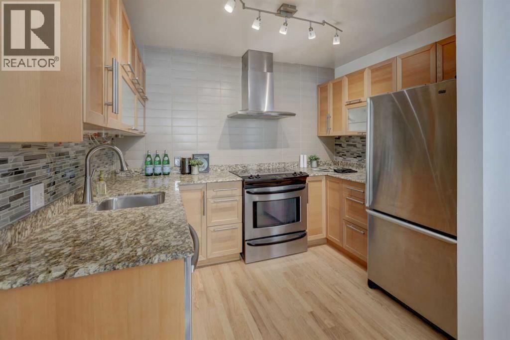 1921 5 Street property photo