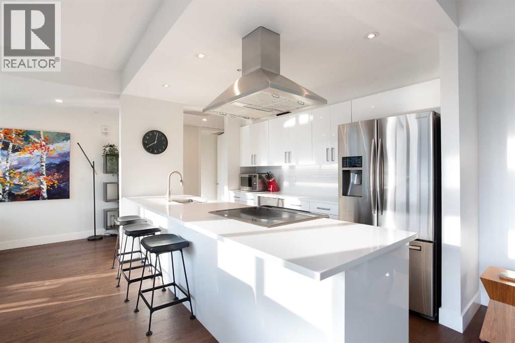 205 Riverfront Avenue Southwest, Calgary, Alberta T2P 5K4
