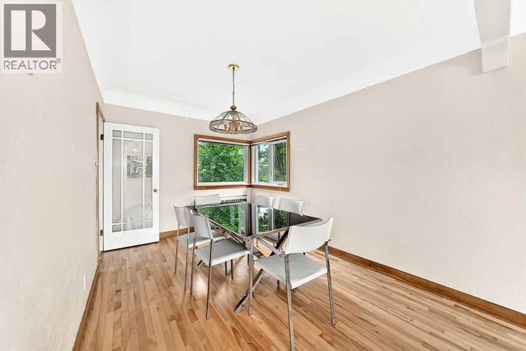 1712 28 Street property photo