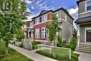 913 Evanston Square property photo