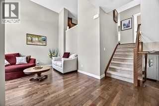 913 Evanston Square property photo
