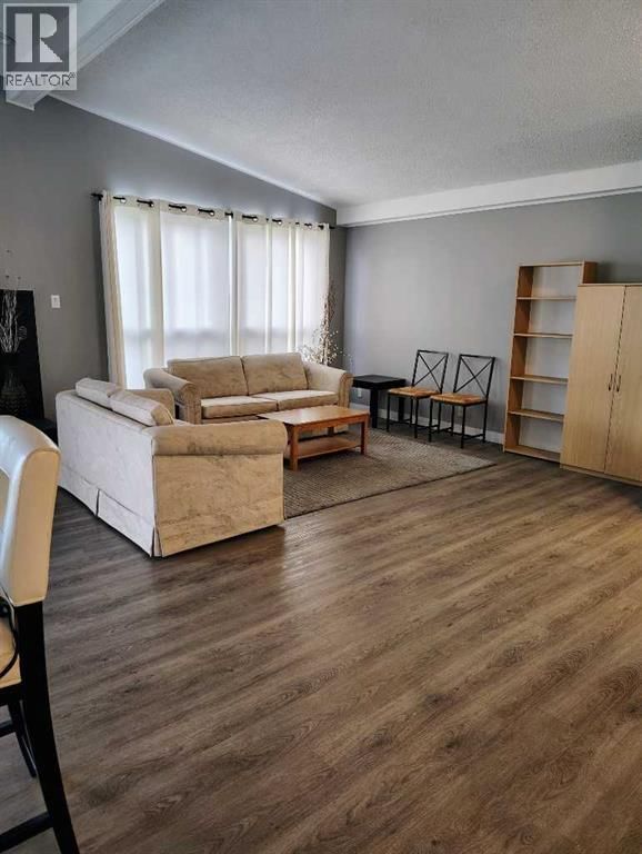 2457 22A Street property photo
