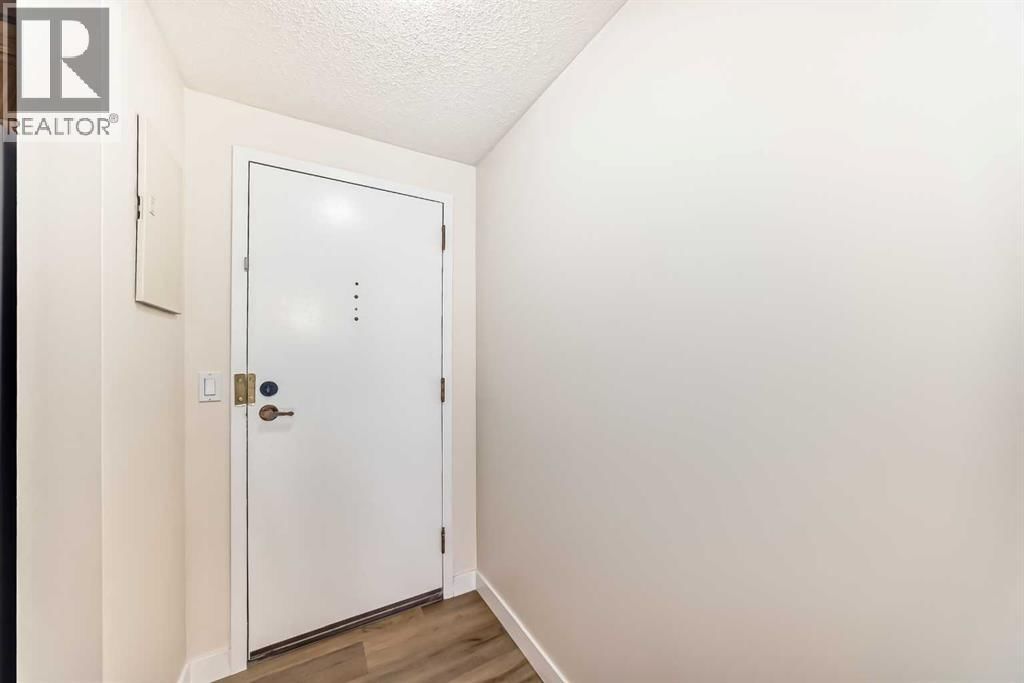 330 15 Avenue property photo