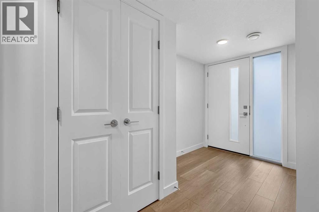 8554 19 Avenue property photo