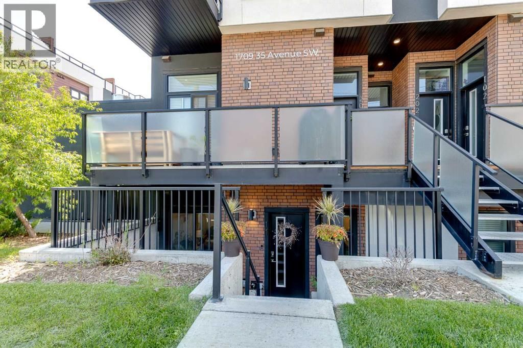 1709 35 Avenue property photo
