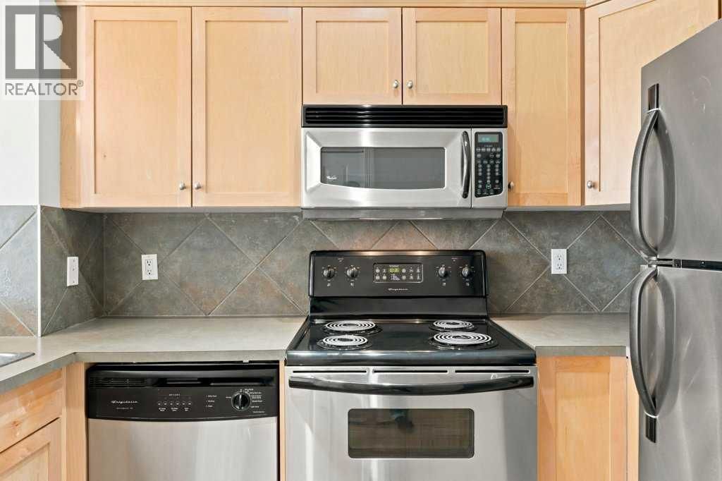 133 Rockyledge View property photo