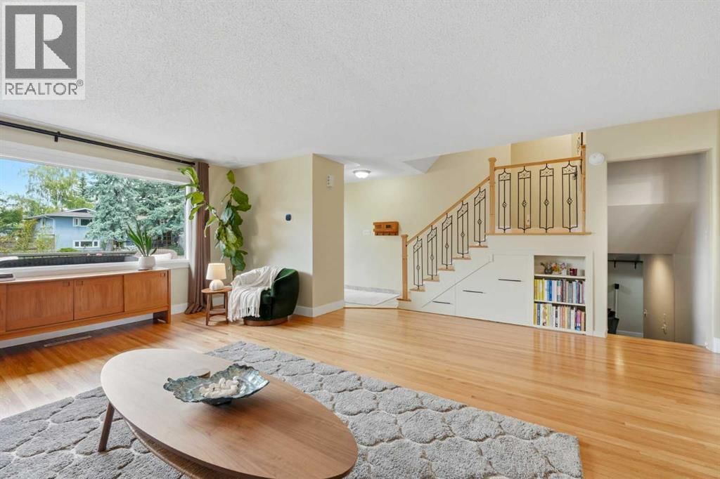 1439 90 Avenue property photo