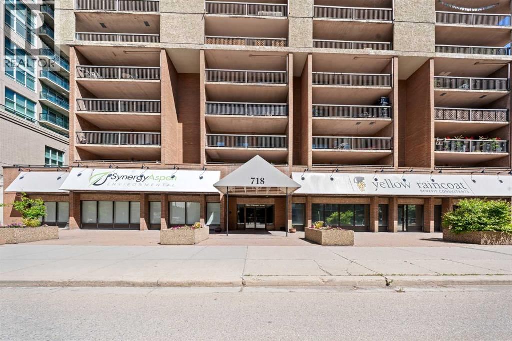 718 12 Avenue property photo