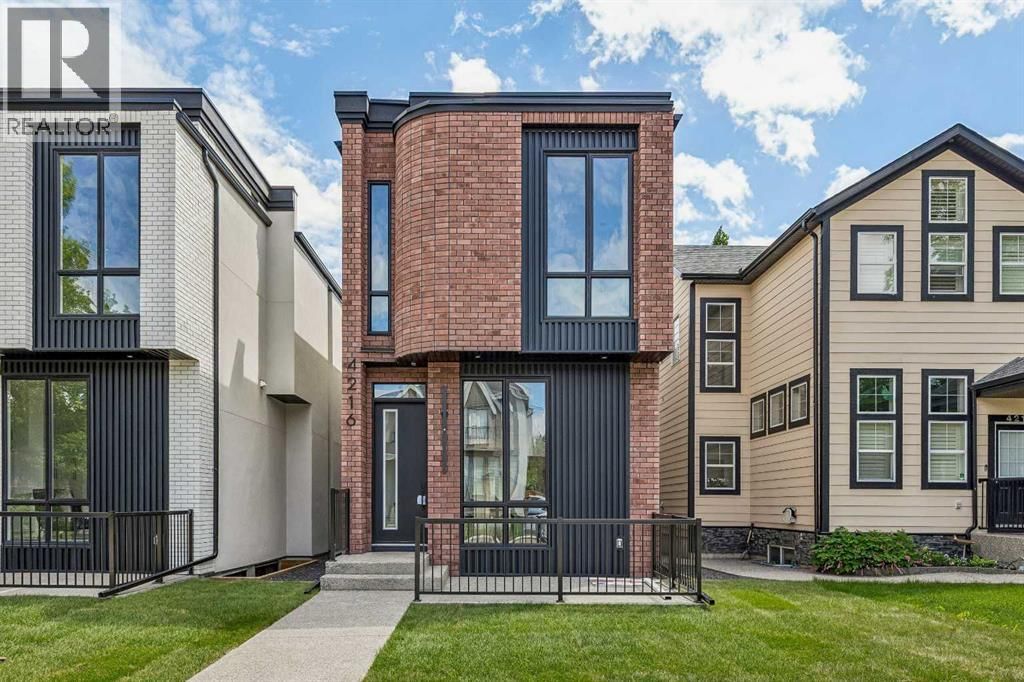 4216 16 Street property photo