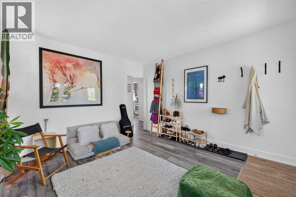 1212 Bantry Street property photo