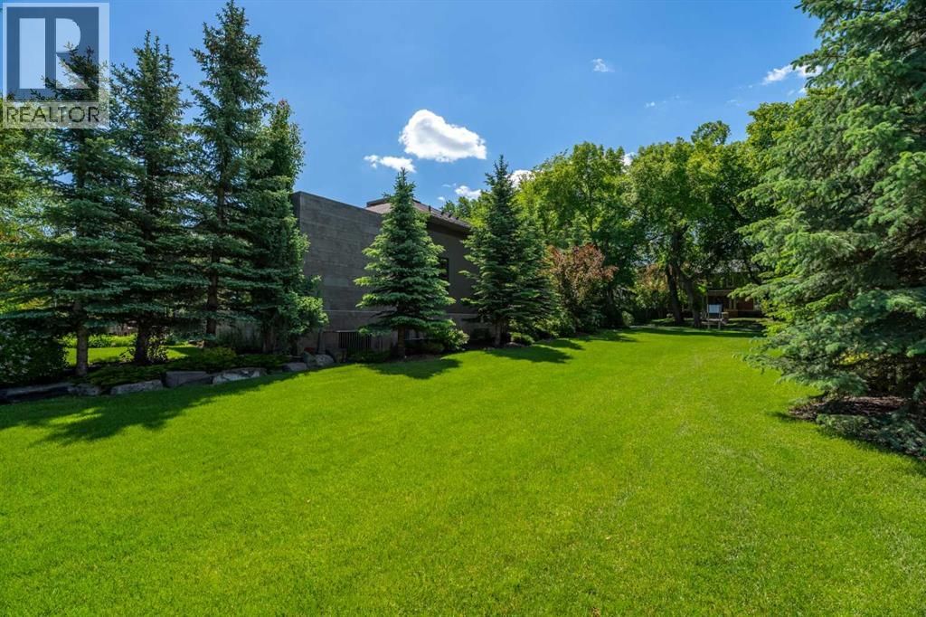 718 Riverdale Avenue property photo