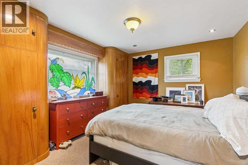 2128 17 Avenue property photo