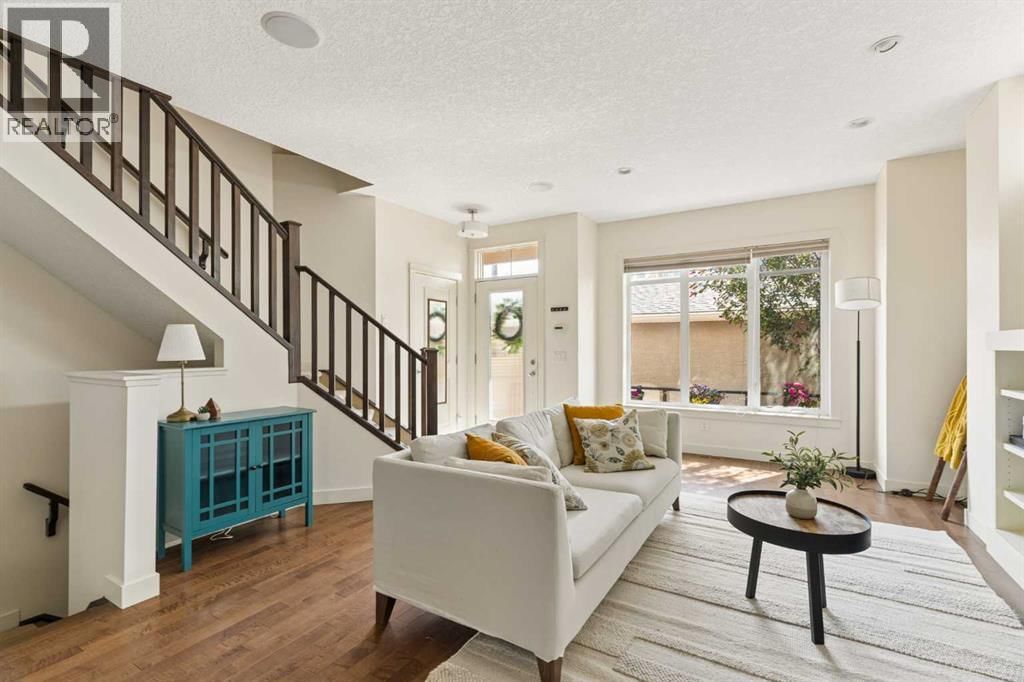 1932 35 Street property photo