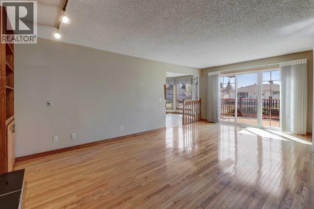 2328 Munro Drive property photo