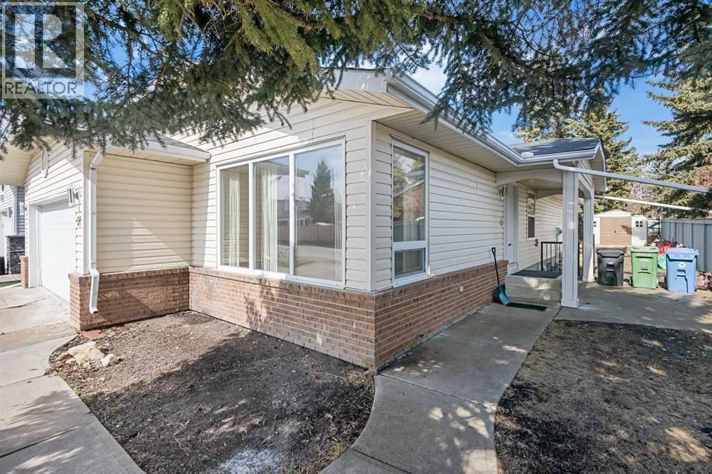 51 Woodmont Road property photo