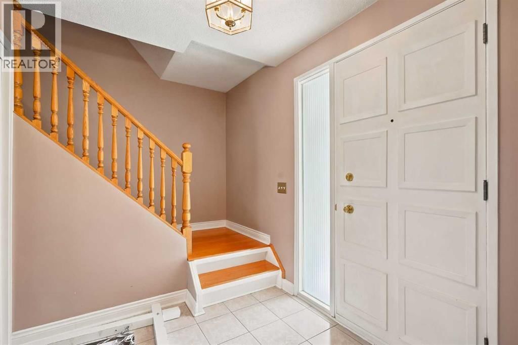 820 Canford Crescent property photo